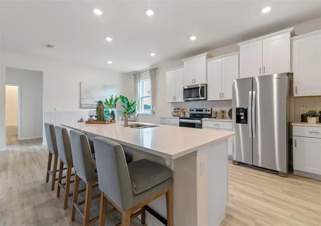 3rd image of 3001 Kingsman Trl, Ormond Beach, FL 32174 | MLS# O6412490