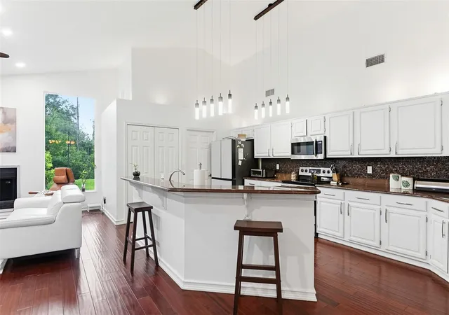 3rd image of 114 Shadowcreek Way, Ormond Beach, FL 32174 | MLS# FC318937
