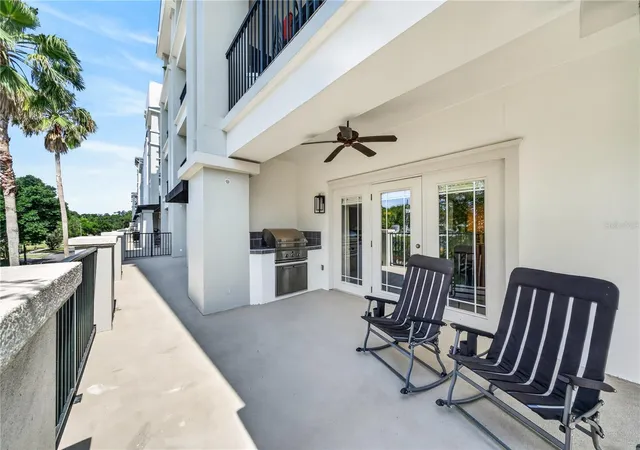 Listing Photo 2 - Condo for sale in building located at 2305 Edgewater Dr, Orlando, FL 32804 - Unit #1210