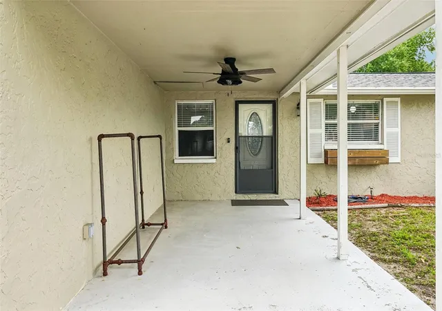 3rd image of 1603 Fox Run Dr, Tarpon Springs, FL 34689 | MLS# TB8514327