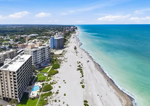 2nd image of 995 Laguna Dr #103, Venice, FL 34285 | MLS# A4695518