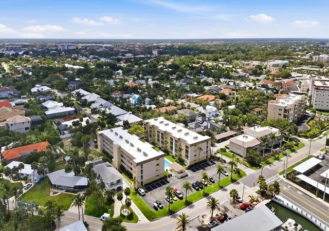 60th image of 995 Laguna Dr #103, Venice, FL 34285 | MLS# A4695518