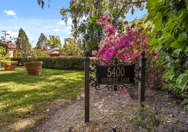 Photo 4 of Single family home for sale at 5400 Kenmore Ln, Orlando, FL 32839 | MLS# O6412528 | Listing updated on 2026-08-24
