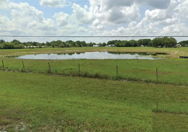 Homes for sale in Kenansville, FL | 350 S Canoe Creek Rd, Kenansville, FL 34739 | MLS# V4949396