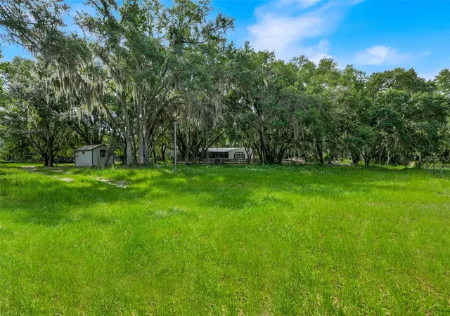 Photo 3 of Manufactured home for sale at 23449 Thomas Allen Rd, Howey In The Hills, FL 34737 | MLS# G5113157 | Listing updated on 2026-07-07