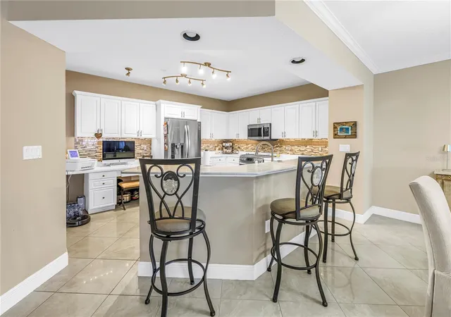 Listing Photo 5 - Condo for sale in building located at 16750 Gulf Blvd, Redington Beach, FL 33708 - Unit #313