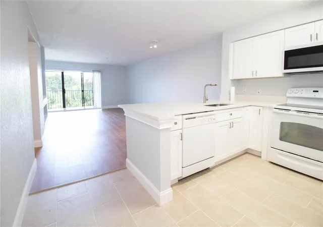 Photo 3 of Condo for sale at 14036 Fairway Is Dr #1535, Orlando, FL 32837 | MLS# S5150995 | Listing updated on 2026-08-31