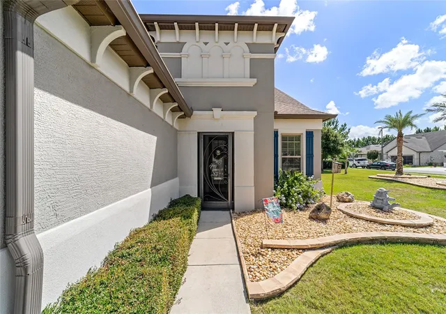 Photo 3 of Single family home for sale at 9300 Sw 70th Loop, Ocala, FL 34481 | MLS# OM725773 | Listing updated on 2026-08-19