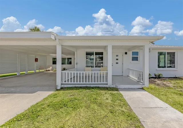 Photo 1 of Single family home for sale at 908 Villas Dr #45, Venice, FL 34285 | MLS# N6144541 | Listing updated on 2026-07-12