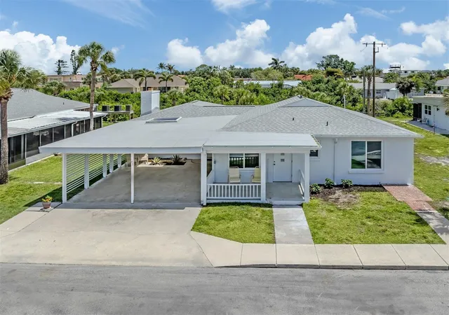 Photo 2 of Single family home for sale at 908 Villas Dr #45, Venice, FL 34285 | MLS# N6144541 | Listing updated on 2026-07-12