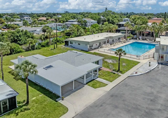 Photo 3 of House for sale at 908 Villas Dr #45, Venice, FL 34285 | MLS# N6144541 | Listing updated on 2026-07-12