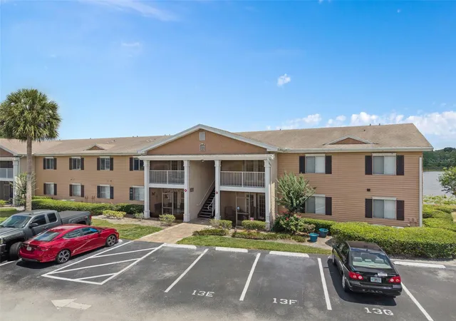 Photo 2 of Condo for sale at 155 N Pearl Lake Cswy #208, Altamonte Springs, FL 32714 | MLS# S5150996 | Listing updated on 2026-09-21