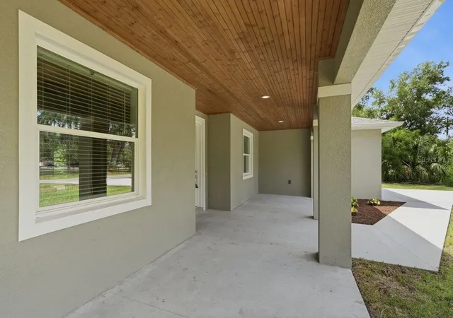 Photo 4 of Single family home for sale at 2030 Hontoon Rd, Deland, FL 32720 | MLS# V4949399 | Listing updated on 2026-09-15