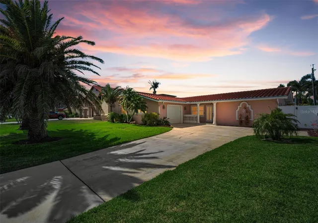 4th image of 111 17Th St, Belleair Beach, FL 33786 | MLS# TB8514392