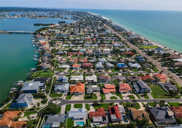 100th image of 111 17th St, Belleair Beach, FL 33786 | MLS# TB8514392