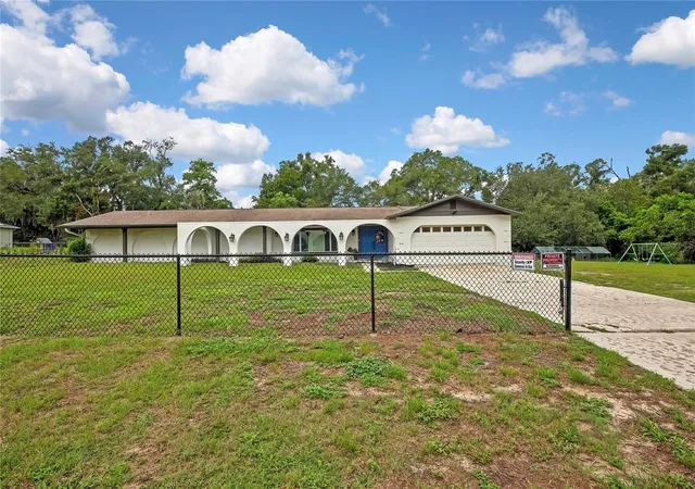 Photo 2 of Single family home for sale at 12305 Leanne Dr, Dade City, FL 33525 | MLS# TB8514406 | Listing updated on 2026-08-11