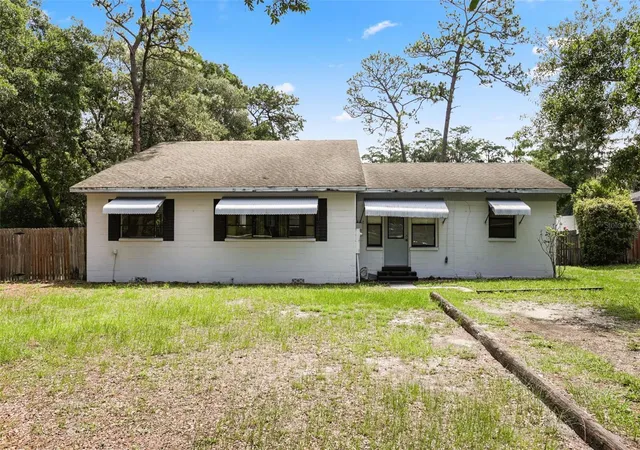 Homes for sale in Casselberry, FL | 43 N Winter Park Dr, Casselberry, FL 32707 | MLS# O6412591
