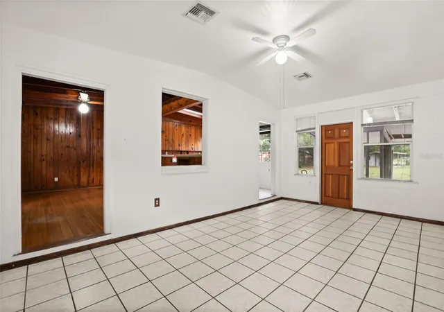 Homes for sale in Casselberry, FL | 43 N Winter Park Dr, Casselberry, FL 32707 | MLS# O6412591