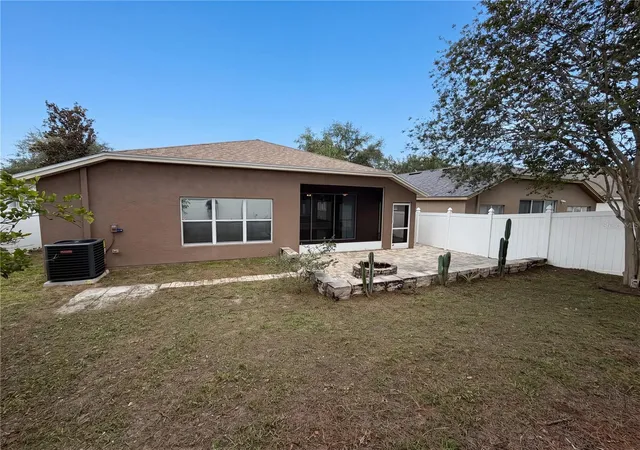 Homes for sale in Brooksville, FL | 575 Sea Holly Dr, Brooksville, FL 34604 | MLS# O6412598