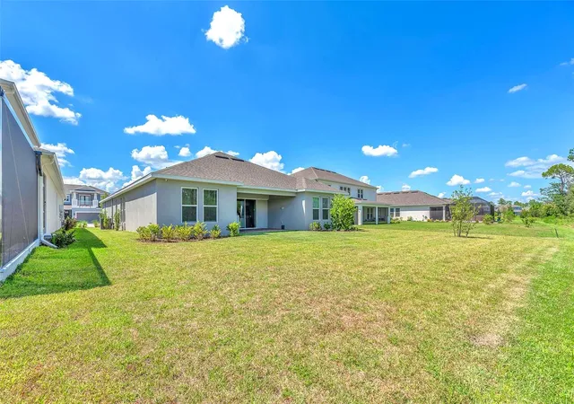3rd image of 33372 Landsman Loop, Wesley Chapel, FL 33543 | MLS# TB8514424