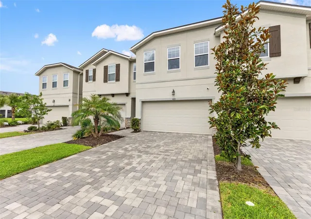 3rd image of 4221 Cloud Hopper Wy, Lutz, FL 33559 | MLS# TB8514451