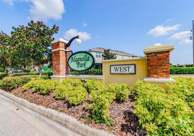 Listing Photo 2 - Condo for sale in building located at 5017 White Sanderling Ct, Tampa, FL 33619 - Unit #