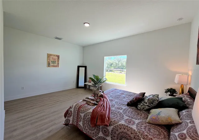 Photo 5 of Single family home for sale at 2523 SW 153rd Place Rd, Ocala, FL 34473 | MLS# OM725791 | Listing updated on 2026-08-14