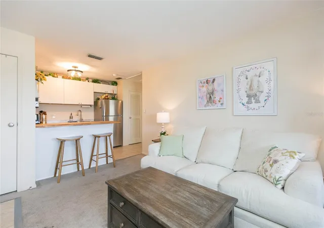 Photo 3 of Condo for sale at 1400 Gandy Blvd N #507, Saint Petersburg, FL 33702 | MLS# TB8514473 | Listing updated on 2026-10-06