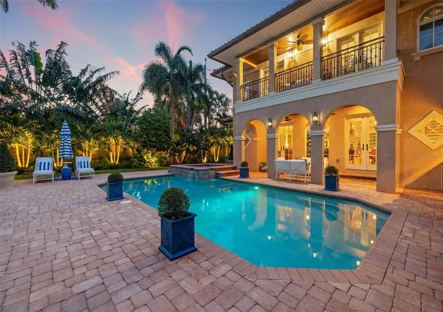 Photo 2 of Single family home for sale at 1124 Seville Ln Ne, Saint Petersburg, FL 33704 | MLS# TB8514480 | Listing updated on 2026-09-08