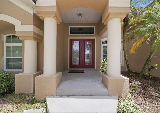 3rd image of 2112 Heritage Crest Dr, Valrico, FL 33594 | MLS# TB8514483