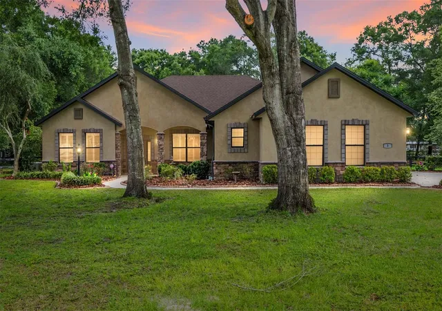1st image of 3 Hialeah Dr, Ocala, FL 34482 | MLS# OM725793