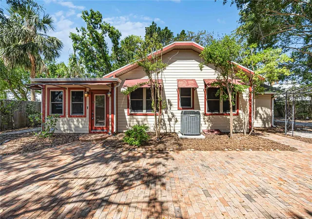 Photo 2 of Single family home for sale at 1743 8th Street, Sarasota, FL 34236 | MLS# A4695550 | Listing updated on 2026-09-06
