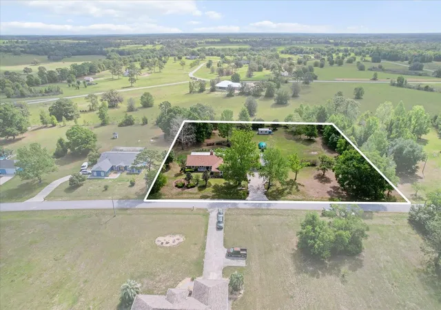 2nd image of 8921 S Thoroughbred Pt, Inverness, FL 34452 | MLS# TB8514491