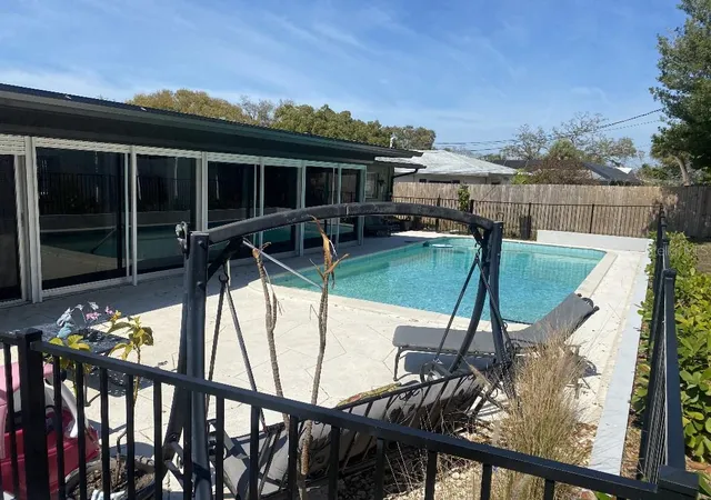 2nd image of 307 Orangewood Ln, Largo, FL 33770 | MLS# TB8514498