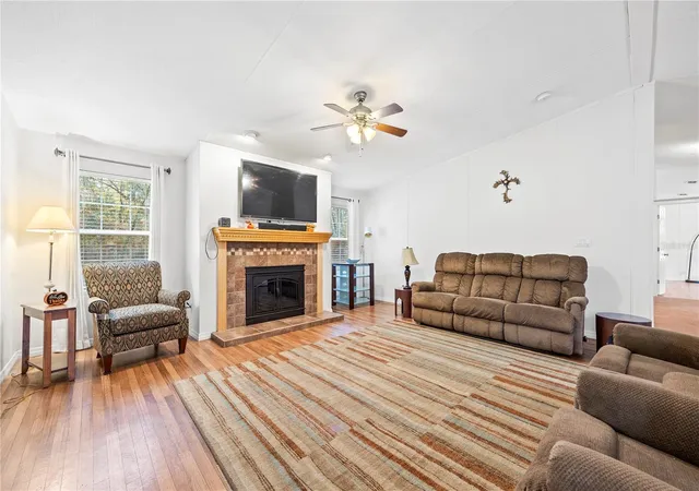 Homes for sale in Fort White, FL | 1366 Sw Central Ter, Fort White, FL 32038 | MLS# GC540811