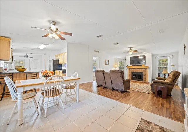 Homes for sale in Fort White, FL | 1366 Sw Central Ter, Fort White, FL 32038 | MLS# GC540811
