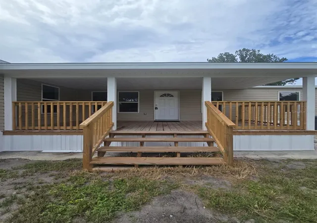 Homes for sale in Fort Meade, FL | 6220 Pinewood Dr, Fort Meade, FL 33841 | MLS# P4938892