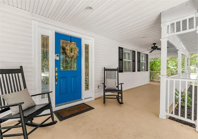 Homes for sale in Nokomis, FL | 1350 Mustang St, Nokomis, FL 34275 | MLS# A4695557