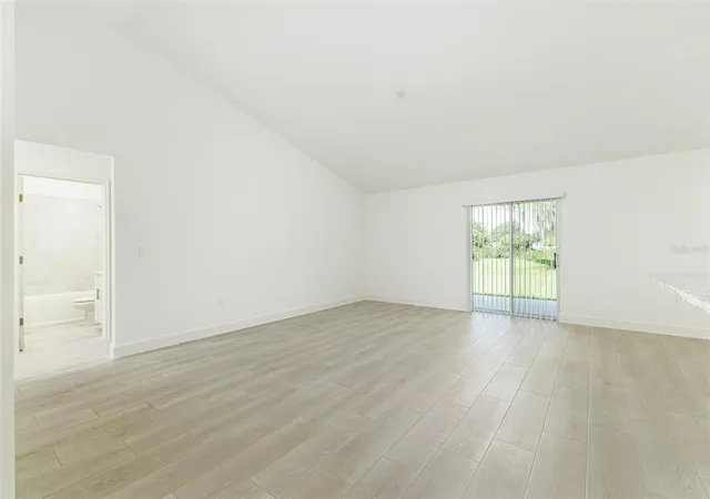 2nd image of 3036 Thornhill Rd, Winter Haven, FL 33880 | MLS# L4962365