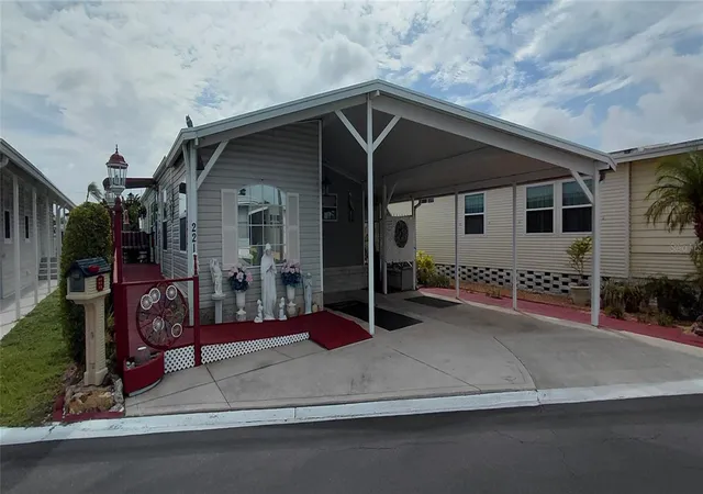 1st image of 221 Heron Rd, Clearwater, FL 33764 | MLS# TB8514529