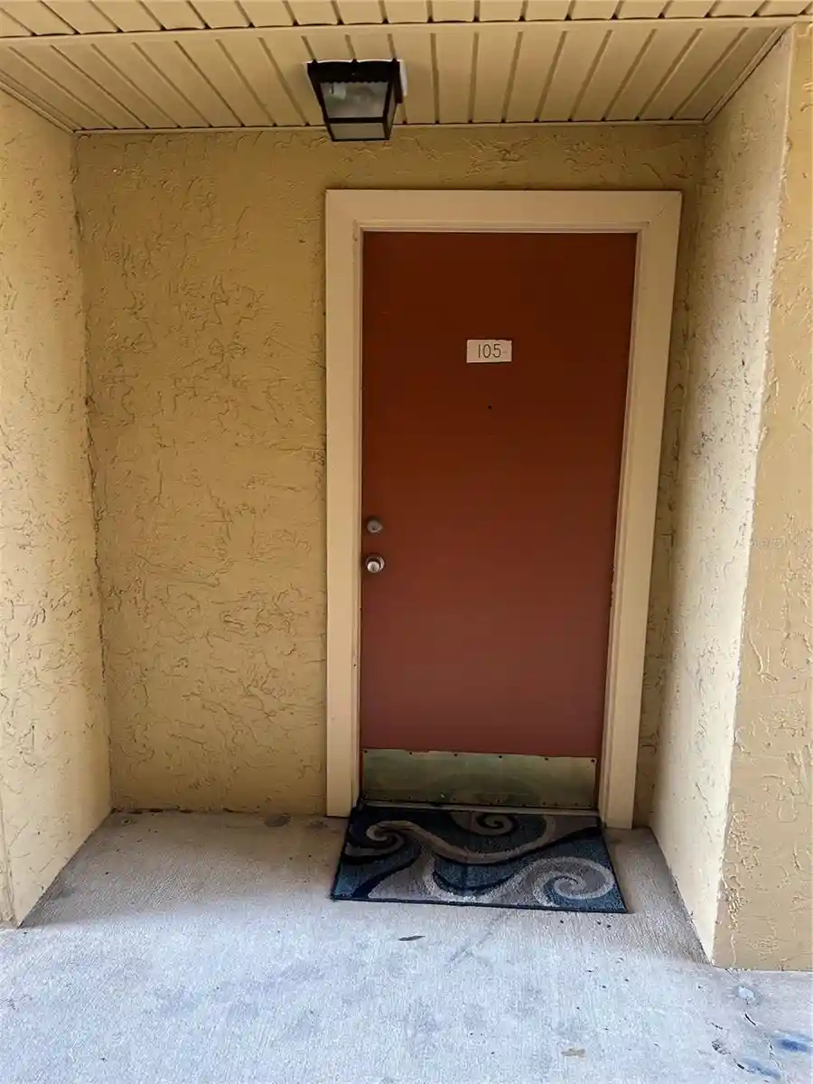 Listing Photo 2 - Condo for sale in 636 Kenwick Cir located at 636 Kenwick Cir, CASSELBERRY, FL 32707 - Unit #105