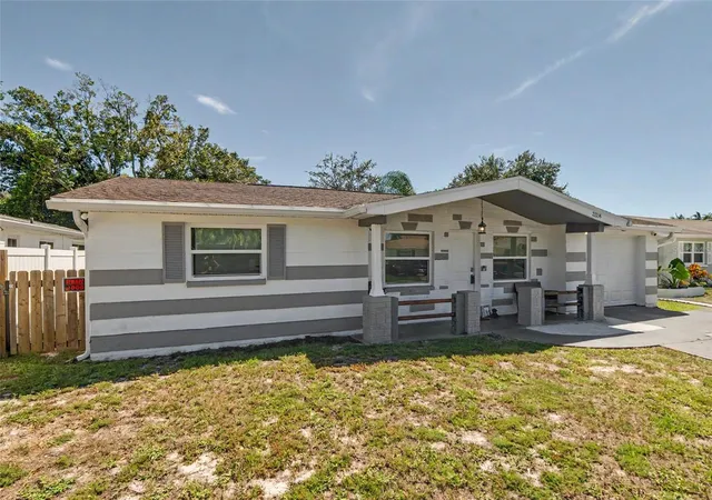 Photo 3 of Single family home for sale at 3334 Coldwell Dr, Holiday, FL 34691 | MLS# TB8514546 | Listing updated on 2026-09-11
