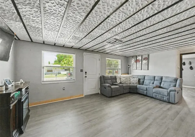 Photo 4 of Single family home for sale at 3334 Coldwell Dr, Holiday, FL 34691 | MLS# TB8514546 | Listing updated on 2026-09-11