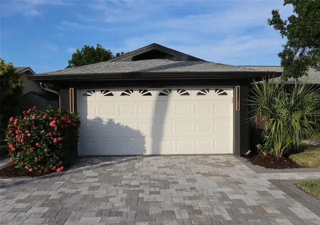 Photo 3 of Single family home for sale at 1019 Spindle Palm Way, Apollo Beach, FL 33572 | MLS# TB8514547 | Listing updated on 2026-10-02