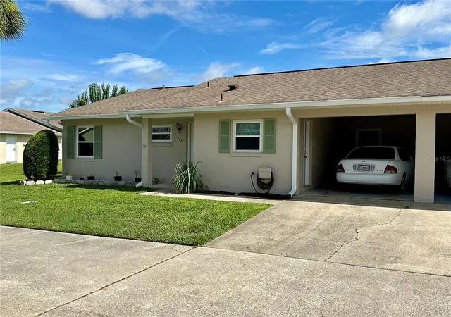 3rd image of 225 Pine Bluff Ave #560, Deland, FL 32724 | MLS# V4949407