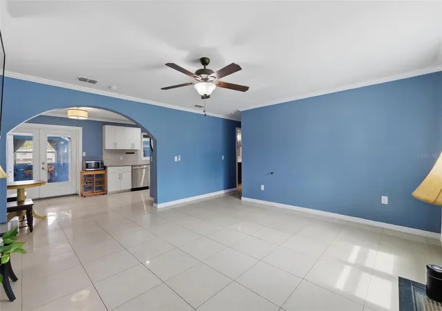 4th image of 421 Waterview Dr, Polk City, FL 33868 | MLS# L4962372