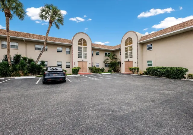 1st image of 2727 75Th St W #7A11, Bradenton, FL 34209 | MLS# A4695572