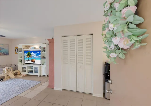 3rd image of 2727 75Th St W #7A11, Bradenton, FL 34209 | MLS# A4695572