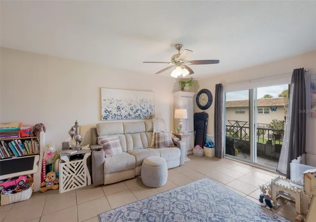 4th image of 2727 75Th St W #7A11, Bradenton, FL 34209 | MLS# A4695572