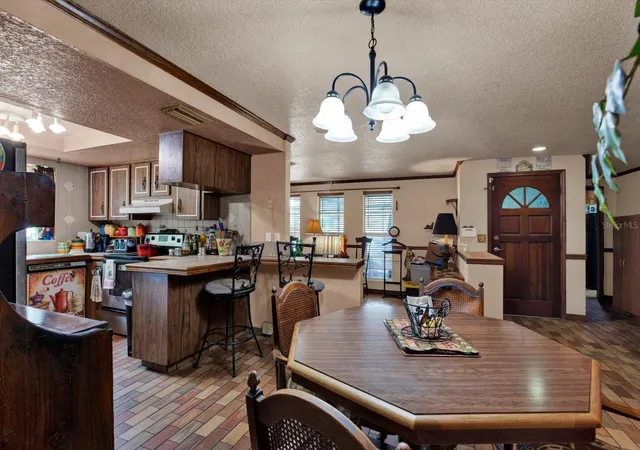 4th image of 12030 106Th Ct, Largo, FL 33778 | MLS# TB8514568